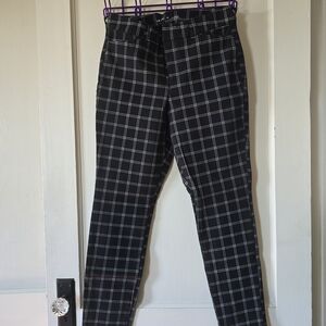Old Navy Black and White Plaid Women's Pants